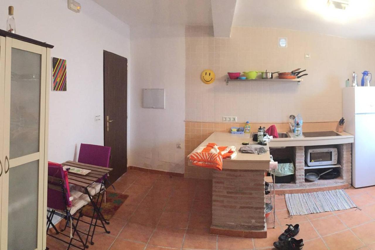 Almayate Hippie Shack المظهر الخارجي الصورة