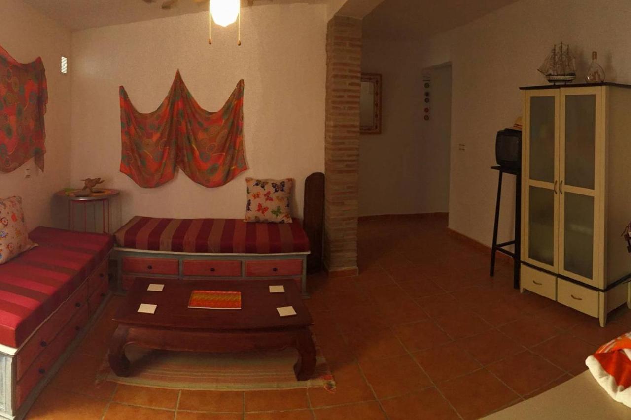 Almayate Hippie Shack المظهر الخارجي الصورة