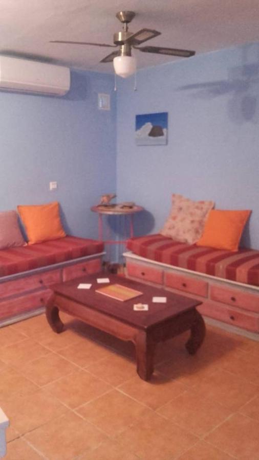 Almayate Hippie Shack المظهر الخارجي الصورة